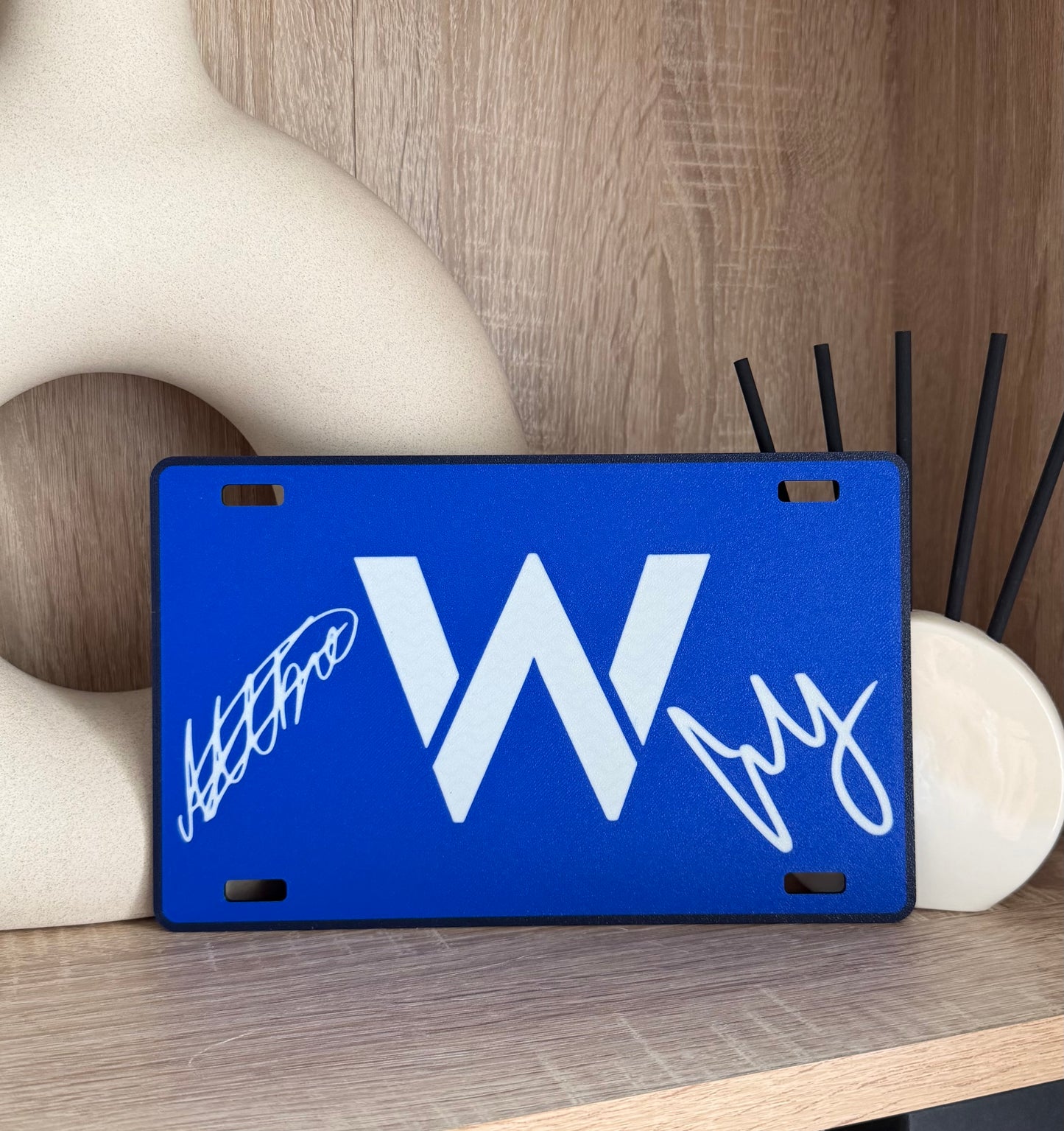 F1-Inspired Signed Team Display Plates - 3D Printed Motorsport Decor
